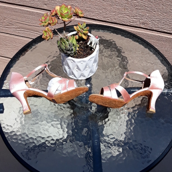 Ladies Ballroom Dance Shoes "Peach" - Picture 2 of 5